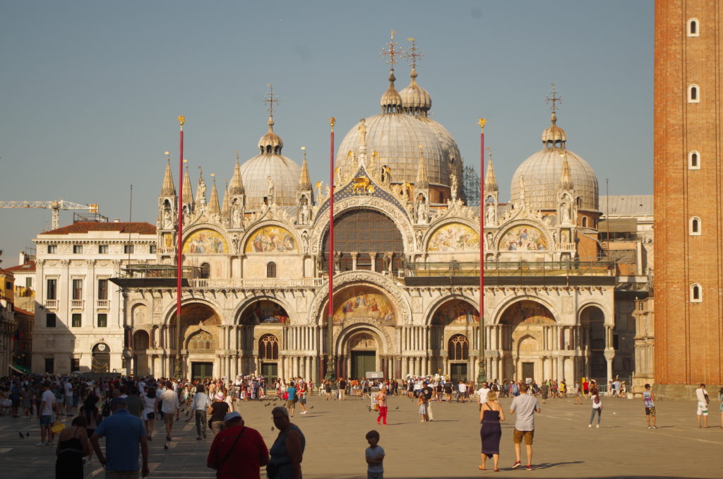 10 Essential things you can not miss Venice